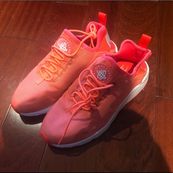 nike huarache coral